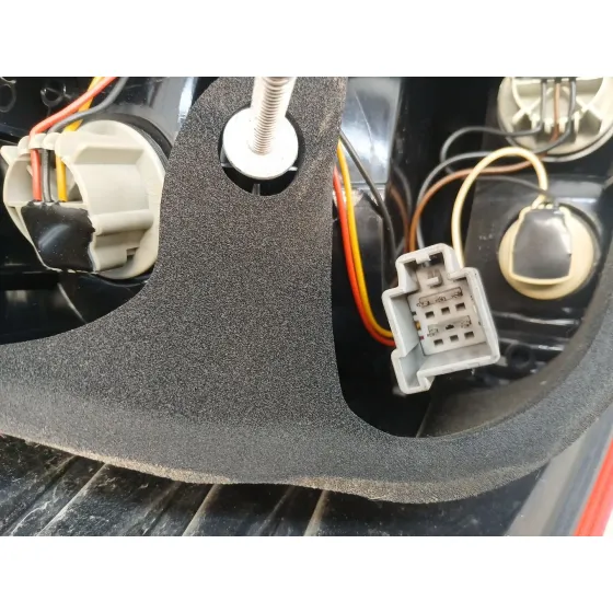 Piloto Trasero Derecho para Ford Fiesta Vi (Cb1, Ccn)