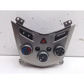 Mando Climatizador para Chevrolet Aveo Sedan (T300)