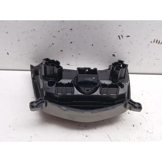 Mando Climatizador para Chevrolet Aveo Sedan (T300)