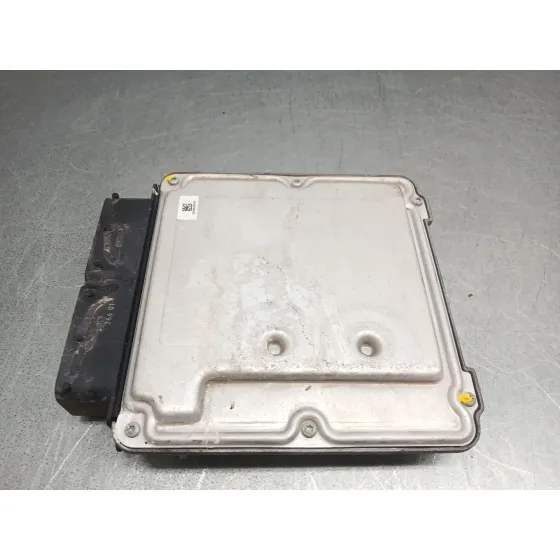 Centralita Motor Uce para Volkswagen Passat Variant (3G5)