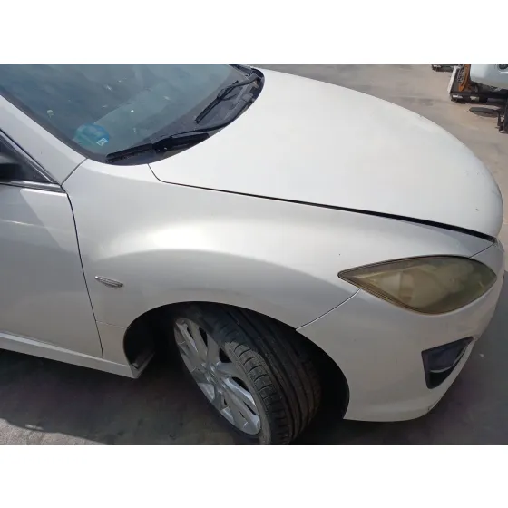 Aleta Delantera Derecha para Mazda 6 Hatchback (Gh)