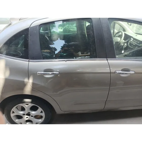 Puerta Trasera Derecha para Citroën C3 Ii (Sc_)