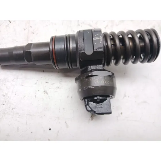 Inyector para Seat Ibiza Iii (6L1)