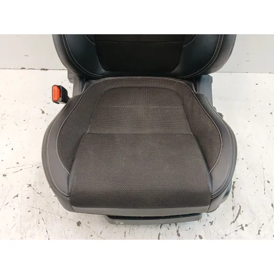 Asiento Delantero Izquierdo para Jaguar F-Pace (X761)