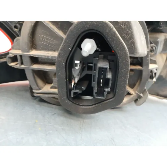 Piloto Trasero Derecho para Peugeot 208 I (Ca_, Cc_)