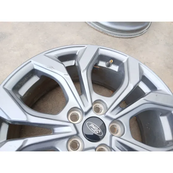 Llanta para Ford Focus Iv (Hn)