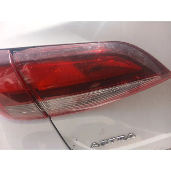 Piloto Trasero Izquierdo Interior para Opel Astra K Sports Tourer (B16)