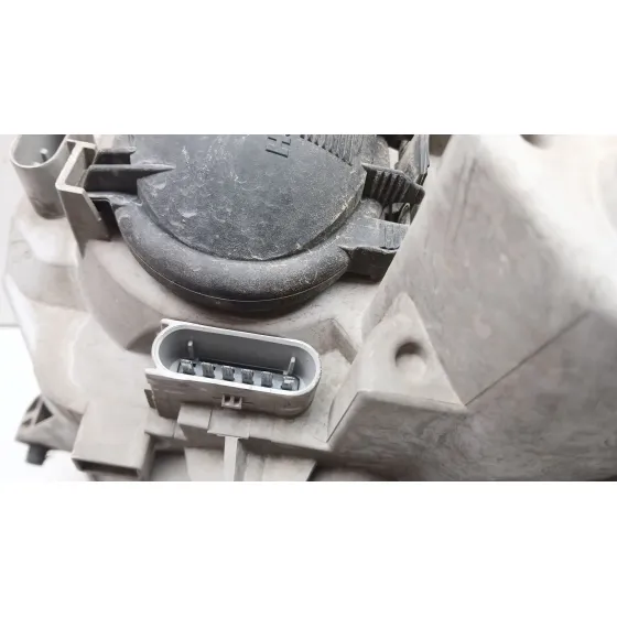 Faro Derecho para Mercedes-Benz Clase C T-Model (S203)