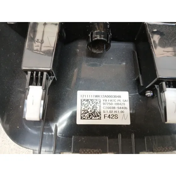 Mando Climatizador para Kia Stonic (Yb)