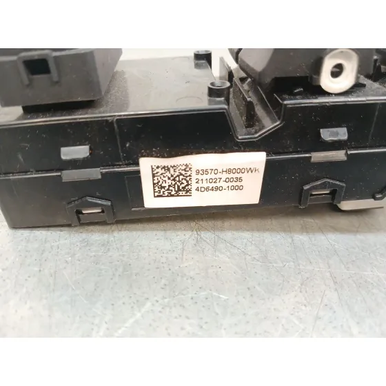 Mando Elevalunas Delantero Izquierdo para Kia Stonic (Yb)