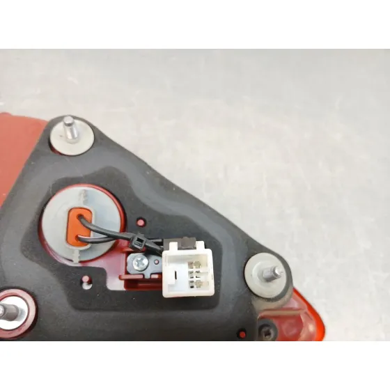 Piloto Trasero Izquierdo Interior para Kia Stonic (Yb)