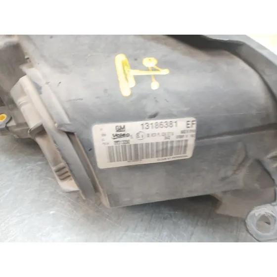 Faro Izquierdo para Opel Corsa D (S07)