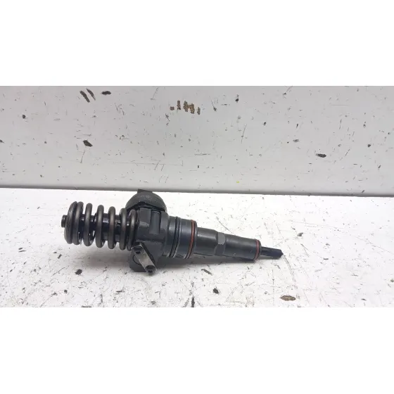Inyector para Seat Ibiza Iii (6L1)