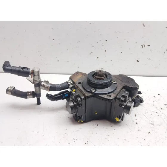 Bomba Inyeccion para Opel Corsa D (S07)