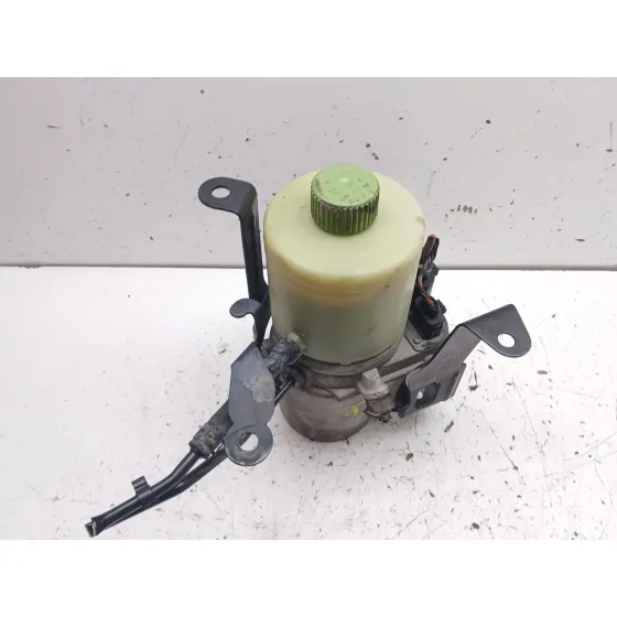 Bomba Direccion para Seat Ibiza Iii (6L1)
