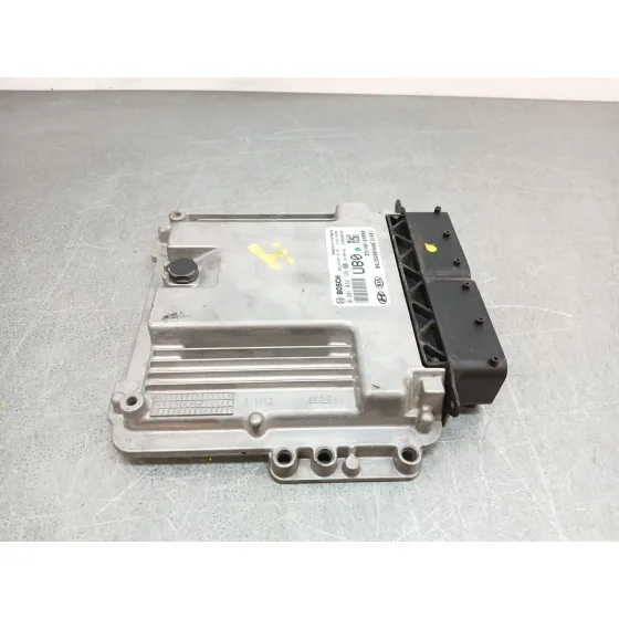 Centralita Motor Uce para Kia Cee'd (Jd)