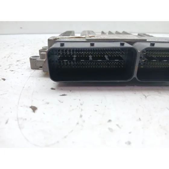 Centralita Motor Uce para Hyundai I30 (Gd)