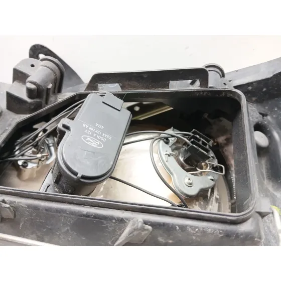 Faro Derecho para Ford Focus I (Daw, Dbw)