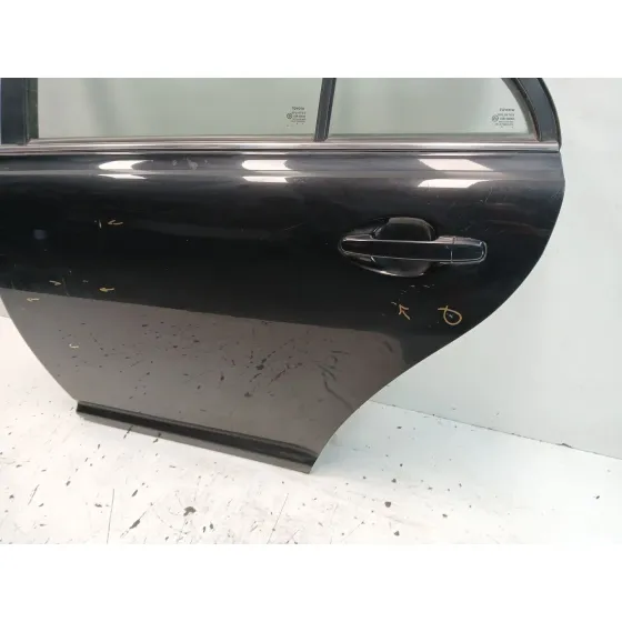 Puerta Trasera Izquierda para Toyota Avensis (_T25_)