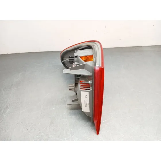 Piloto Trasero Derecho para Mercedes-Benz Clase E (W210)