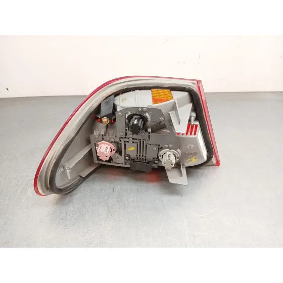 Piloto Trasero Derecho para Mercedes-Benz Clase E (W210)