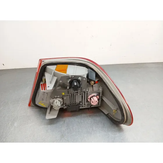 Piloto Trasero Izquierdo para Mercedes-Benz Clase E (W210)