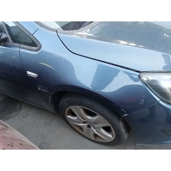 Aleta Delantera Derecha para Opel Astra J Sports Tourer (P10)