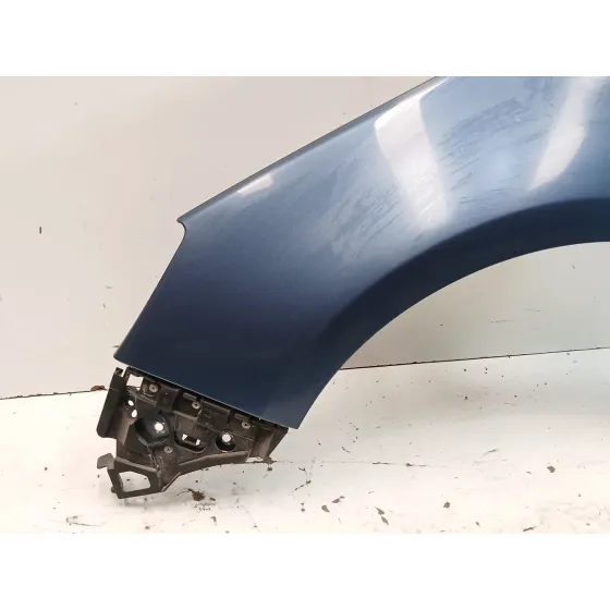 Aleta Delantera Izquierda para Opel Astra J Sports Tourer (P10)