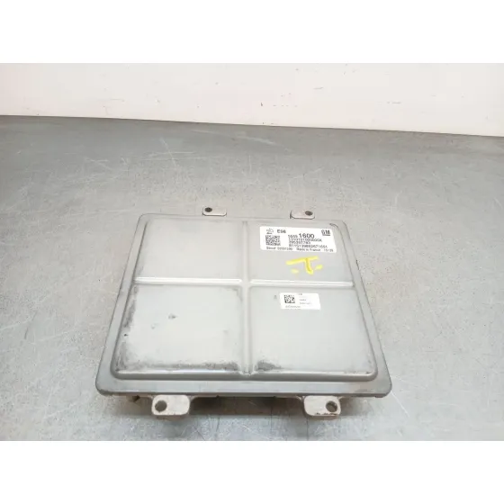 Centralita Motor Uce para Opel Astra J Sports Tourer (P10)
