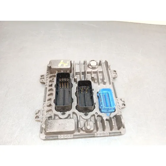 Centralita Motor Uce para Opel Astra J Sports Tourer (P10)