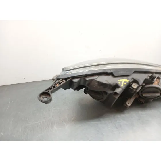 Faro Izquierdo para Opel Astra J Sports Tourer (P10)