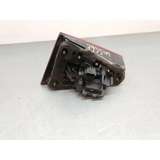 Piloto Trasero Izquierdo Interior para Seat Arona (Kj7, Kjp)