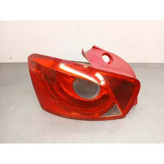 Piloto Trasero Izquierdo para Seat Ibiza Iv Sc (6J1, 6P5)