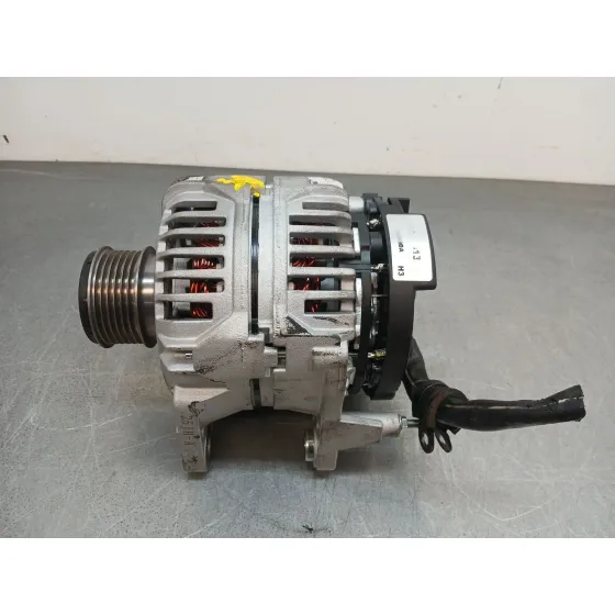 Alternador para Audi A3 (8L1)