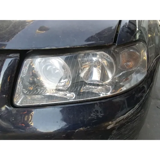 Faro Izquierdo para Audi A3 (8L1)