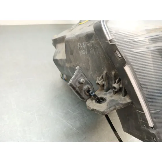 Faro Izquierdo para Chevrolet Cruze (J300)