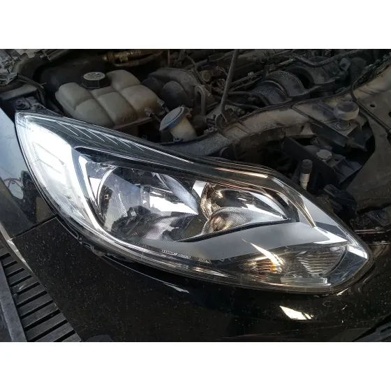 Faro Derecho para Ford Focus Iii