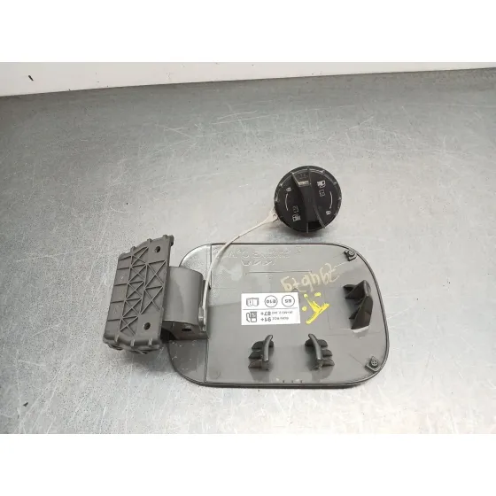 Tapa Exterior Combustible para Kia Stonic (Yb)