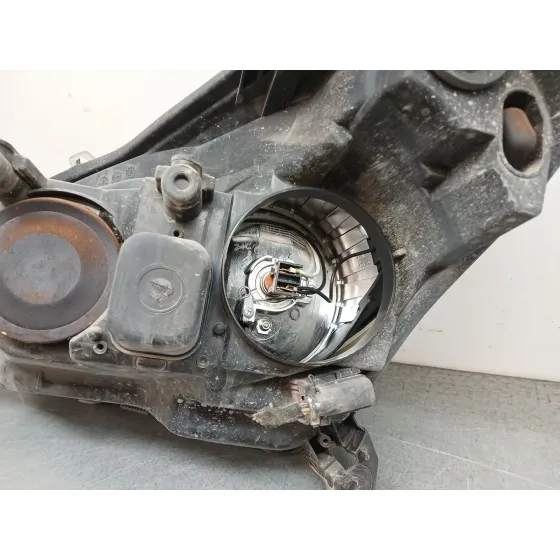 Faro Derecho para Opel Astra H (A04)