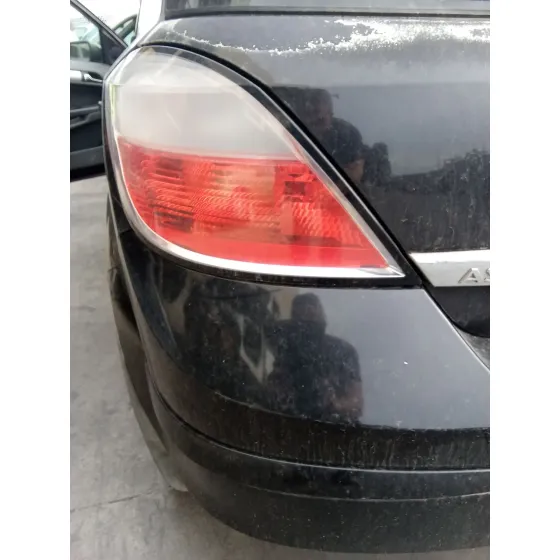 Piloto Trasero Izquierdo para Opel Astra H (A04)