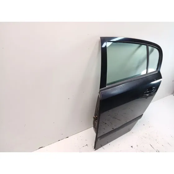 Puerta Trasera Izquierda para Opel Astra H (A04)
