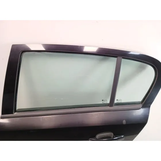 Puerta Trasera Izquierda para Opel Astra H (A04)