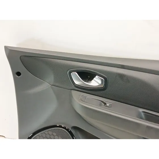 Guarnecido Puerta Delantera Derecha para Renault Clio Iv (Bh_)