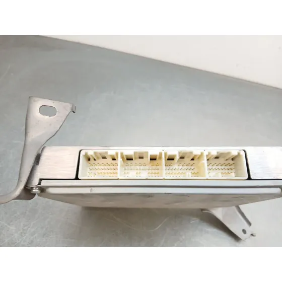 Centralita Motor Uce para Toyota Avensis Sedan (_T25_)