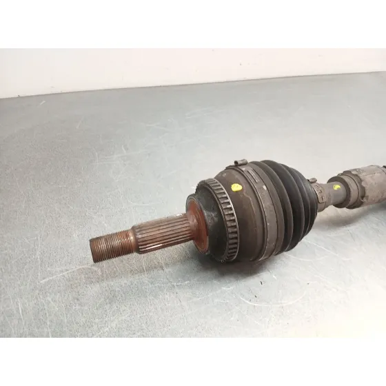 Transmision Delantera Izquierda para Toyota Avensis Sedan (_T25_)