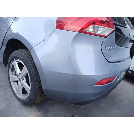 Paragolpes Trasero para Volvo V40 Hatchback (525)