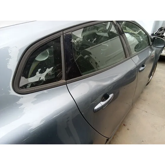 Puerta Trasera Derecha para Volvo V40 Hatchback (525)