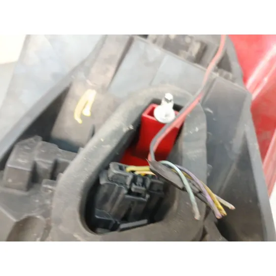 Piloto Trasero Izquierdo para Peugeot 308 I (4A_, 4C_)