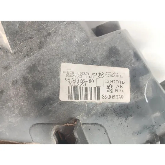 Faro Derecho para Peugeot 307 (3A/C)