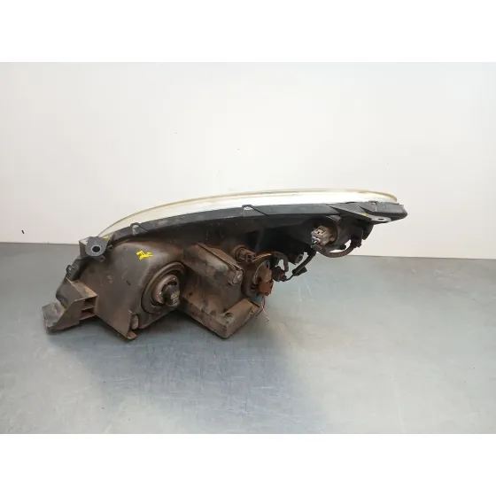 Faro Derecho para Toyota Corolla Verso (Zer_, Zze12_, R1_)